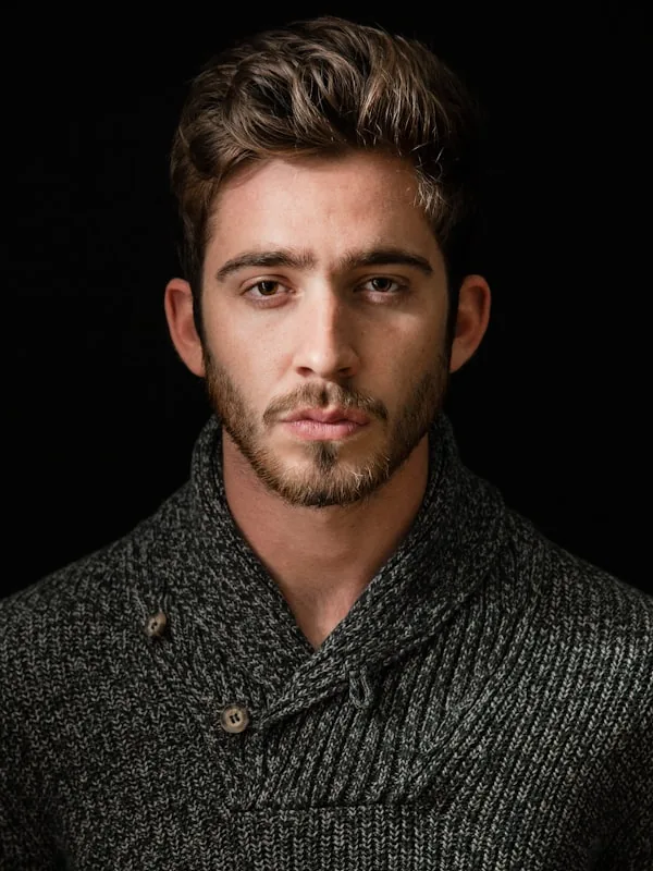 Yanis, Barbe